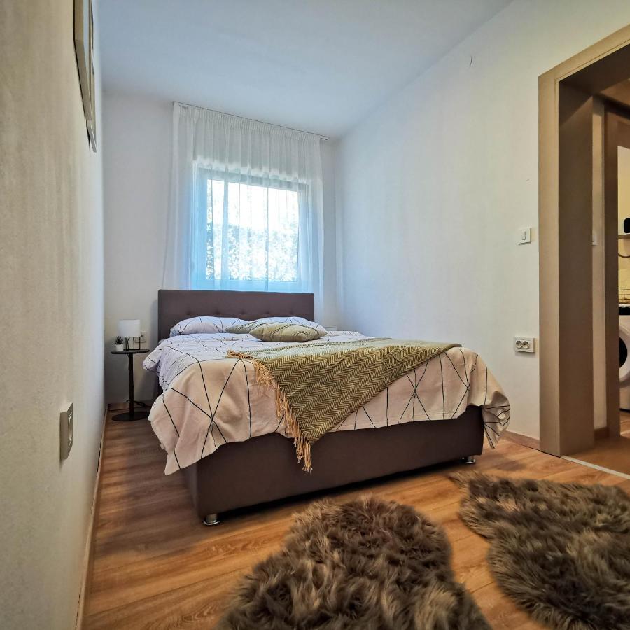 Apartment Ližnjan Eksteriør bilde