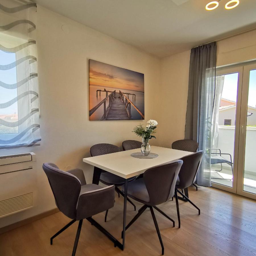 Apartment Ližnjan Eksteriør bilde